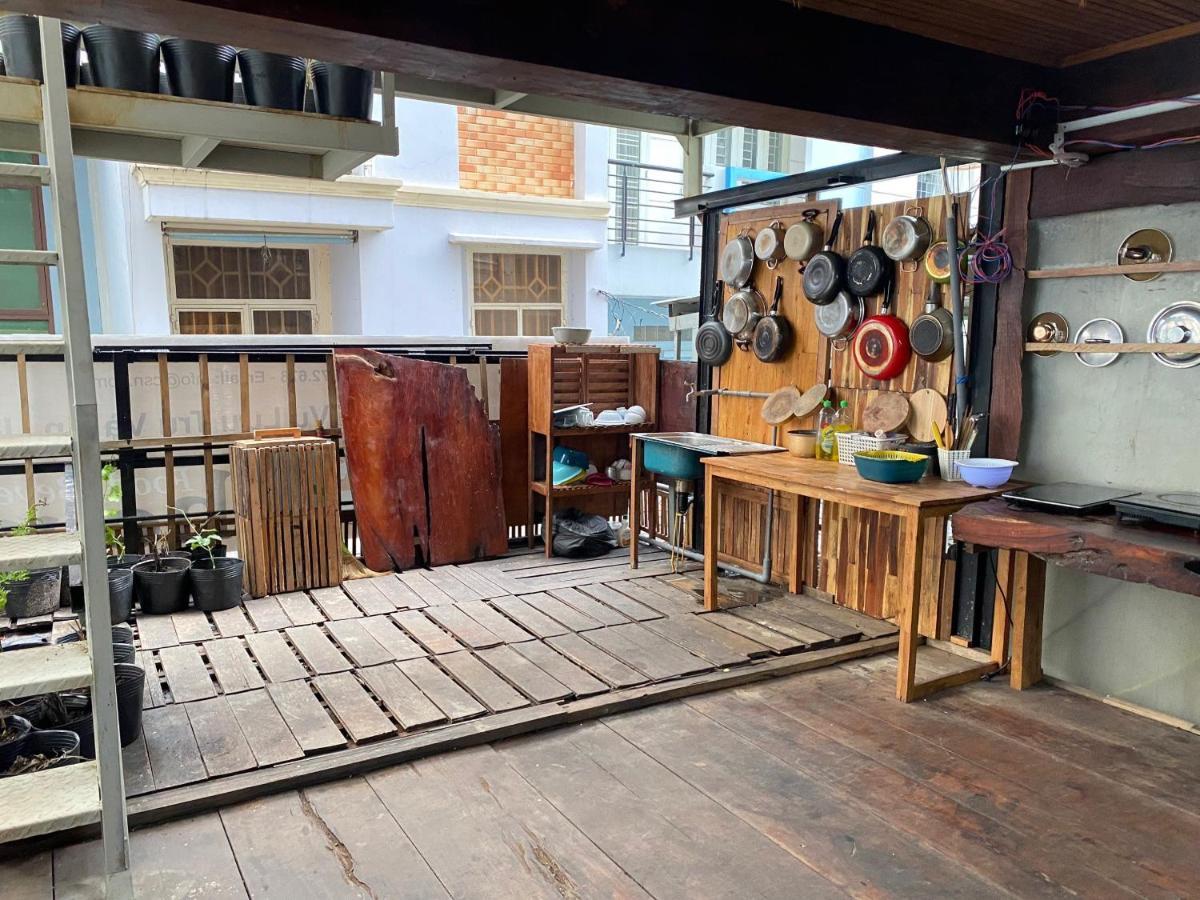The Gk House Hostel, Ecolliving, Central City, Natural Wooden, Chill View Rooftop, Restaurant And Cocktail Bar Ho Chi Minh Zewnętrze zdjęcie