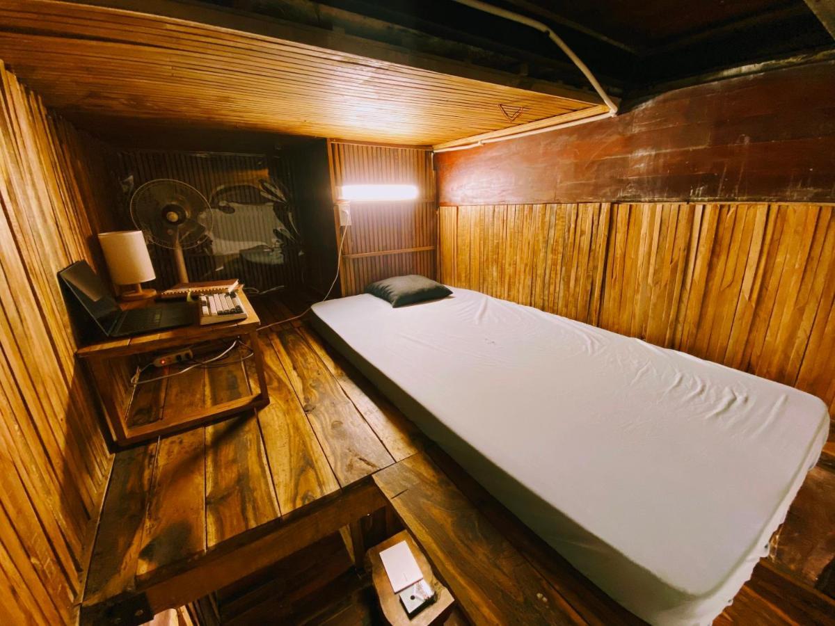 The Gk House Hostel, Ecolliving, Central City, Natural Wooden, Chill View Rooftop, Restaurant And Cocktail Bar Ho Chi Minh Zewnętrze zdjęcie