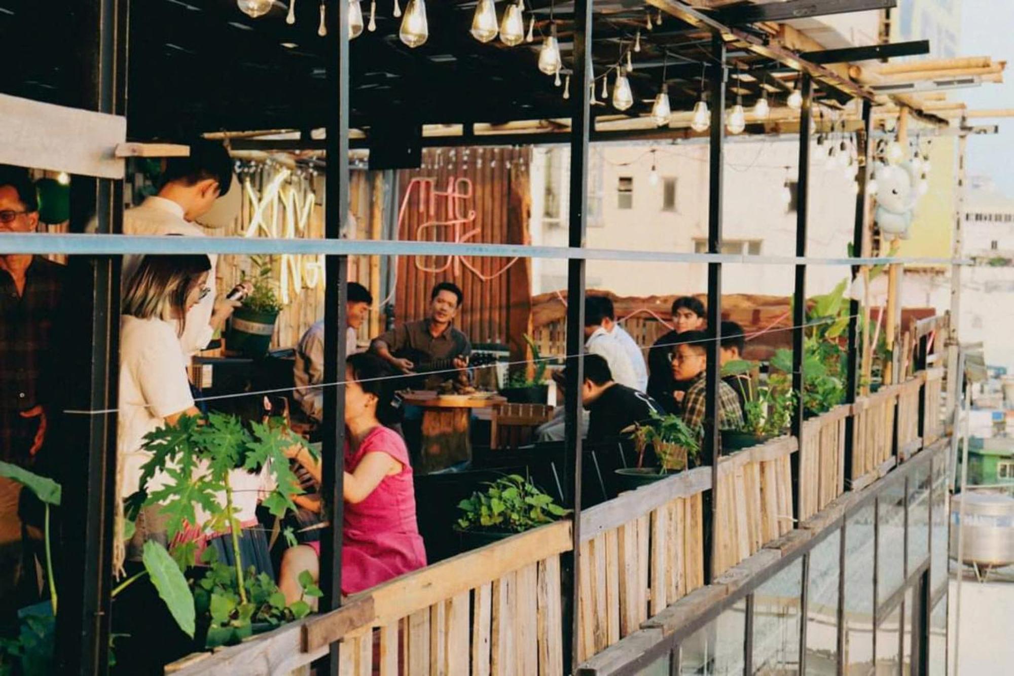 The Gk House Hostel, Ecolliving, Central City, Natural Wooden, Chill View Rooftop, Restaurant And Cocktail Bar Ho Chi Minh Zewnętrze zdjęcie
